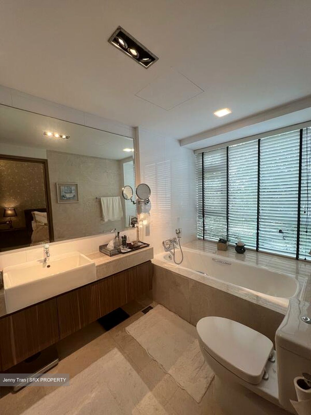 Waterfront Waves (D16), Condominium #502974531